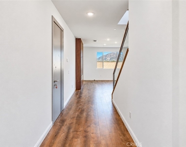 14424 Buvan Court - Photo Thumbnail 3