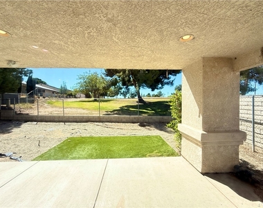 15681 Kingswood Drive - Photo Thumbnail 21