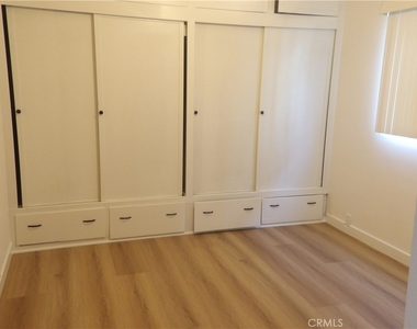 1618 W Gardena - Photo Thumbnail 3