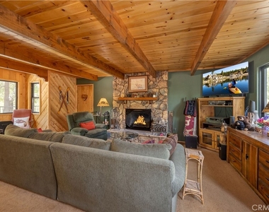1608 Cascade - Photo Thumbnail 2