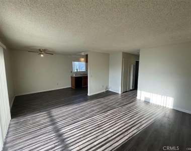 8647 Calle Del Prado - Photo Thumbnail 7