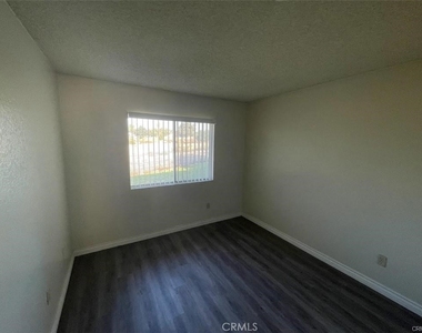 8647 Calle Del Prado - Photo Thumbnail 5