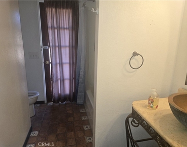 955 Le Conte Drive - Photo Thumbnail 8
