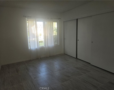 955 Le Conte Drive - Photo Thumbnail 9