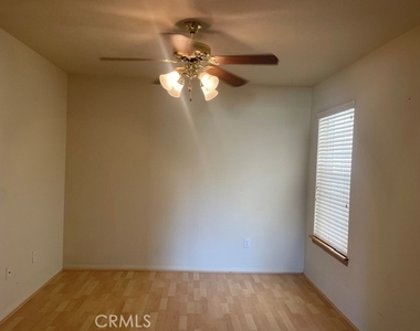 27401 Lakeview - Photo Thumbnail 4