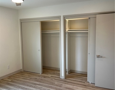 1521 W Glenoaks Boulevard - Photo Thumbnail 18