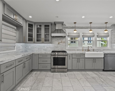 1134 Graynold Avenue - Photo Thumbnail 14