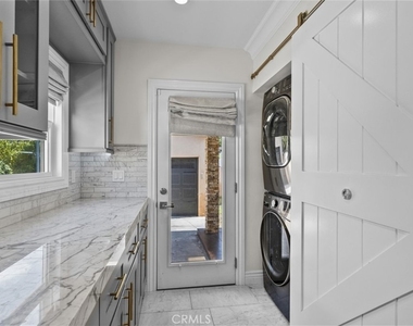 1134 Graynold Avenue - Photo Thumbnail 18