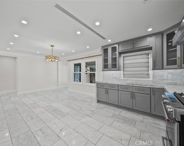 1134 Graynold Avenue - Photo Thumbnail 16