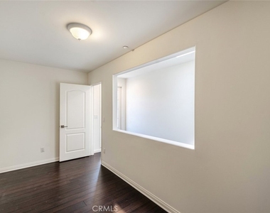 1201 Viola Avenue - Photo Thumbnail 14