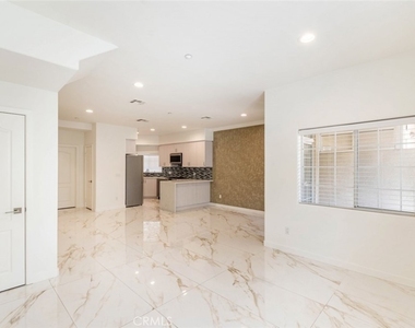 1201 Viola Avenue - Photo Thumbnail 9