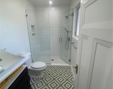 1111 Harvard Avenue - Photo Thumbnail 18