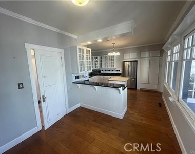1111 Harvard Avenue - Photo Thumbnail 9