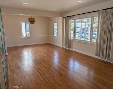 1511 N Rose - Photo Thumbnail 4