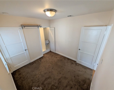 1511 N Rose - Photo Thumbnail 9
