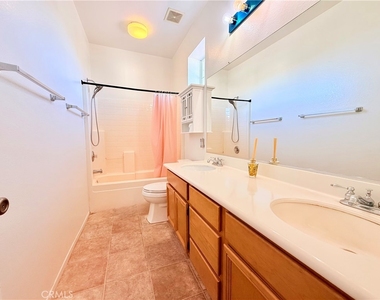710 Redondo Lane - Photo Thumbnail 14