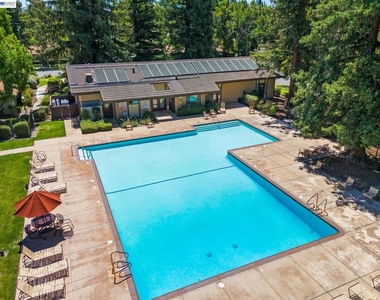 1828 Countrywood Ct - Photo Thumbnail 2