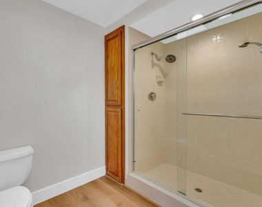 5650 Edgeview Dr - Photo Thumbnail 52