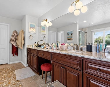 6 Courtney Ln - Photo Thumbnail 23