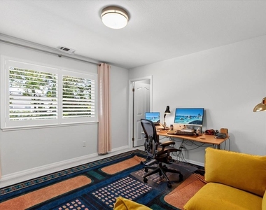 6 Courtney Ln - Photo Thumbnail 32