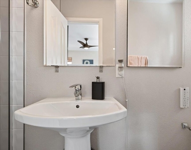 6 Courtney Ln - Photo Thumbnail 30