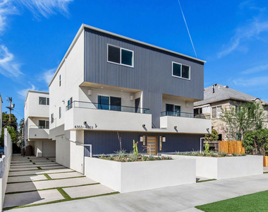 4303 Tujunga Avenue - Photo Thumbnail 1