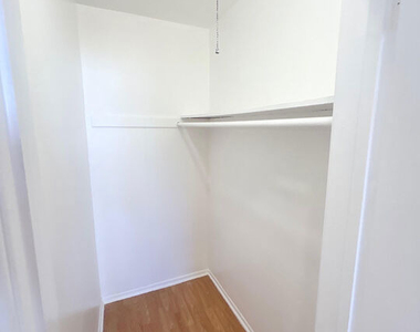 1148 N Formosa Avenue - Photo Thumbnail 7