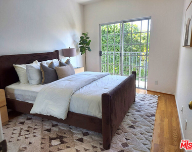 10650 Kinnard Avenue - Photo Thumbnail 15