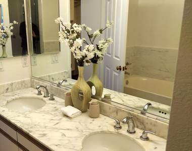 10650 Kinnard Avenue - Photo Thumbnail 16