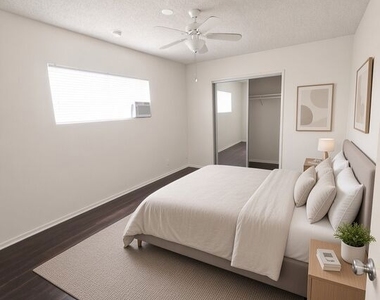 1208 W Adams Boulevard - Photo Thumbnail 1