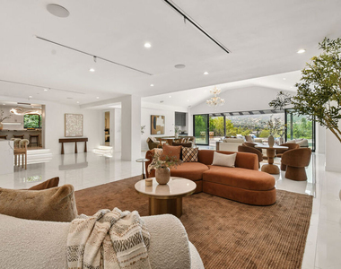 4423 Bergamo Drive - Photo Thumbnail 13