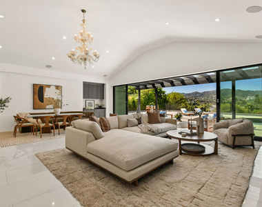 4423 Bergamo Drive - Photo Thumbnail 16