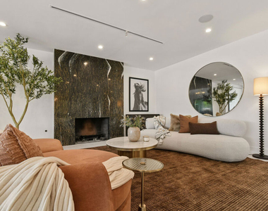 4423 Bergamo Drive - Photo Thumbnail 10