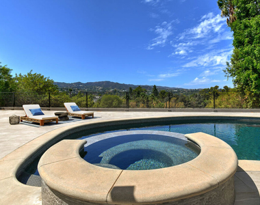 4423 Bergamo Drive - Photo Thumbnail 43