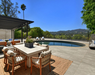 4423 Bergamo Drive - Photo Thumbnail 40