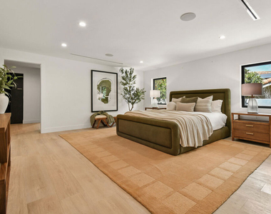 4423 Bergamo Drive - Photo Thumbnail 32