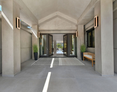 4423 Bergamo Drive - Photo Thumbnail 3