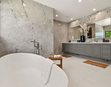 4423 Bergamo Drive - Photo Thumbnail 37