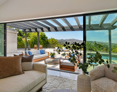4423 Bergamo Drive - Photo Thumbnail 17
