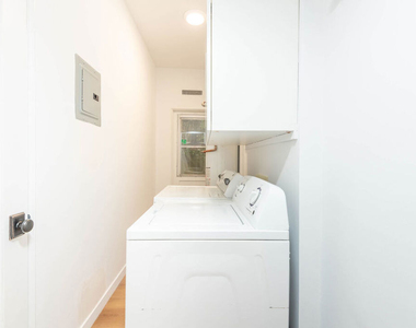 7714 Rosewood Avenue - Photo Thumbnail 11