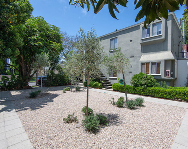 9025 Rangely Avenue - Photo Thumbnail 3