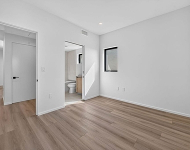 1853 12th Street - Photo Thumbnail 11