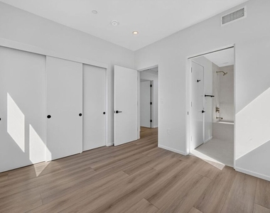 1853 12th Street - Photo Thumbnail 12