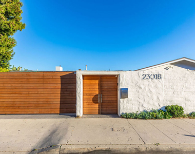 23018 Pacific Coast Highway - Photo Thumbnail 4