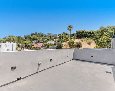 1821 N Ashmore Street - Photo Thumbnail 16