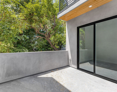 1821 N Ashmore Street - Photo Thumbnail 23