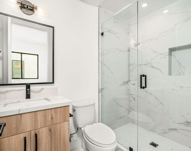 2206 Carmona Avenue - Photo Thumbnail 14