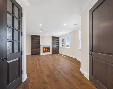 15201 Mc Kendree Avenue - Photo Thumbnail 7