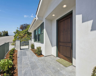 15201 Mc Kendree Avenue - Photo Thumbnail 5
