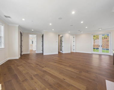 15201 Mc Kendree Avenue - Photo Thumbnail 9